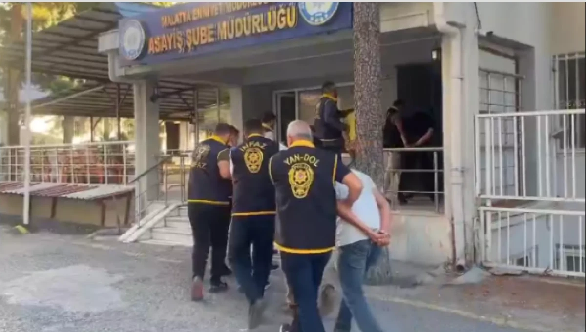 Malatya'da 'büyücülere' operasyon!         