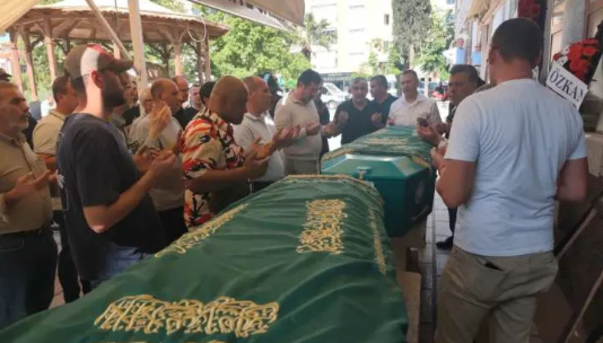 Manisa'da kahreden olay: İki dost 15 dakika arayla vefat etti