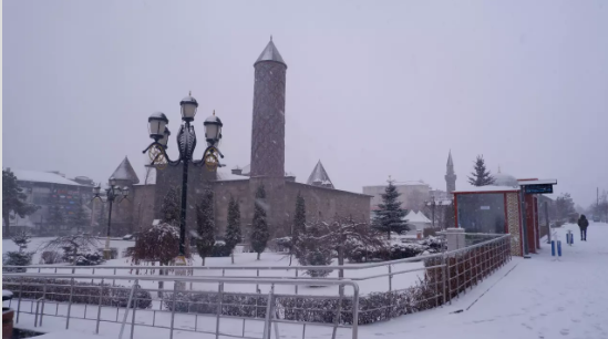 Mart kapıdan baktırdı! Bir ilimiz beyaza büründü 