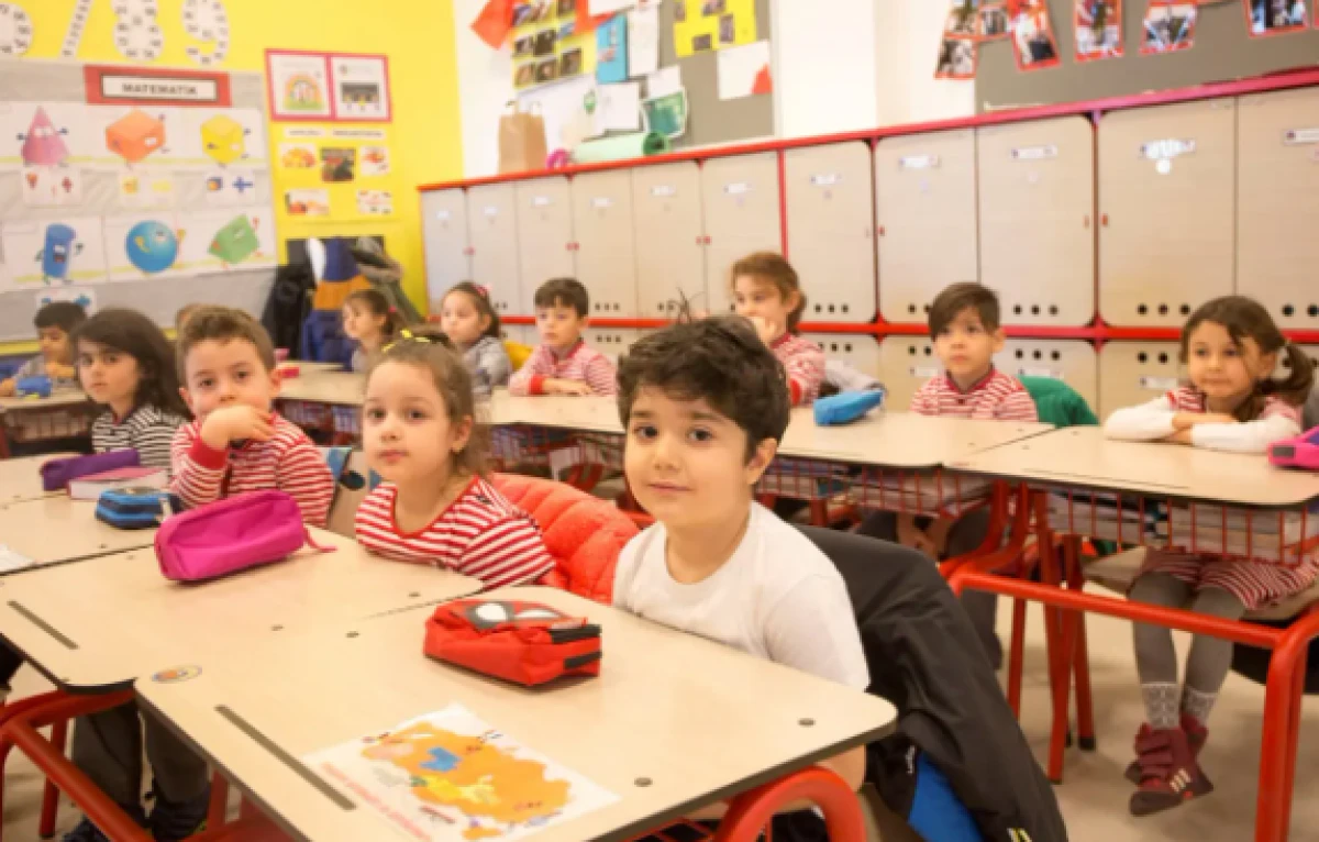 MEB izin kararını duyurdu! Memurlar i&ccedil;in tarih verdi...