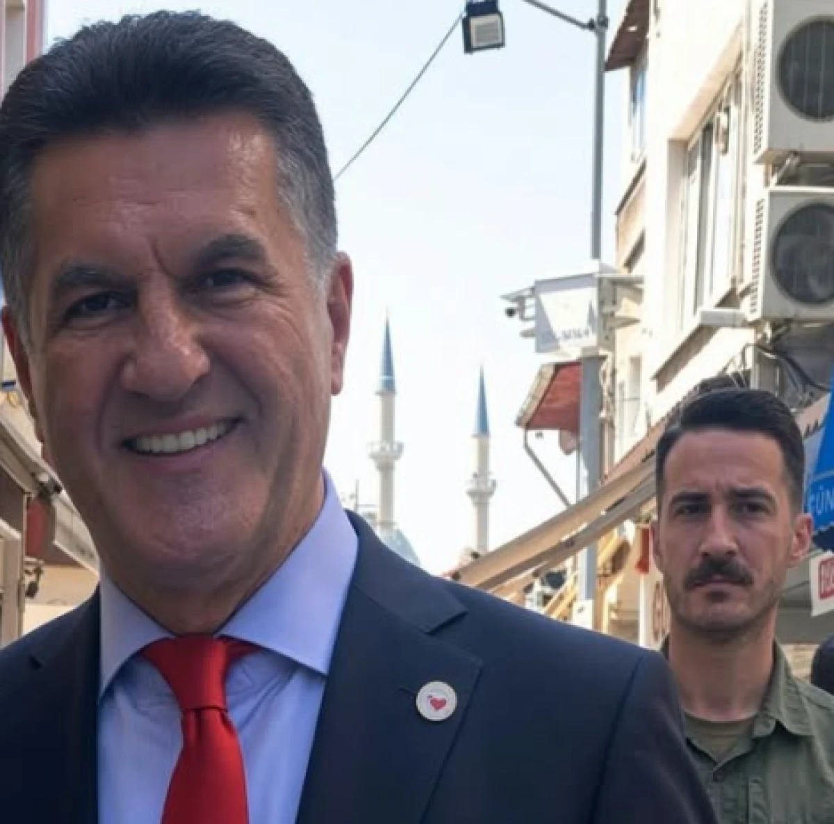 MECLİS &Uuml;ST&Uuml;NE D&Uuml;ŞENİ YAPMALI: MUSTAFA SARIG&Uuml;L&rsquo;&Uuml;N DOKUNULMAZLIĞI KALDIRILMALI!