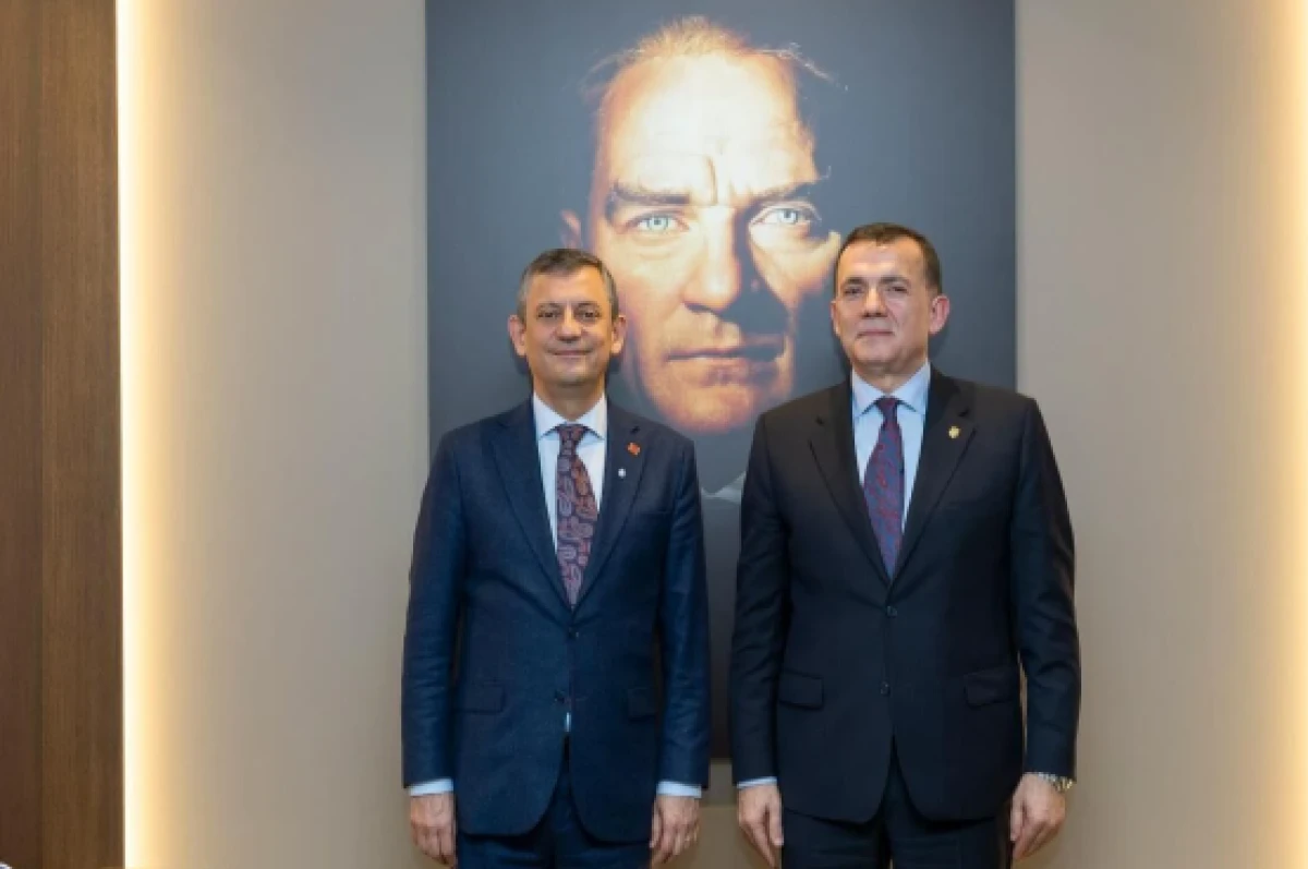 Mersin Yenişehir Belediyesi&rsquo;ne operasyon sonrası Genel Başkan &Ouml;zel&rsquo;den a&ccedil;ıklama