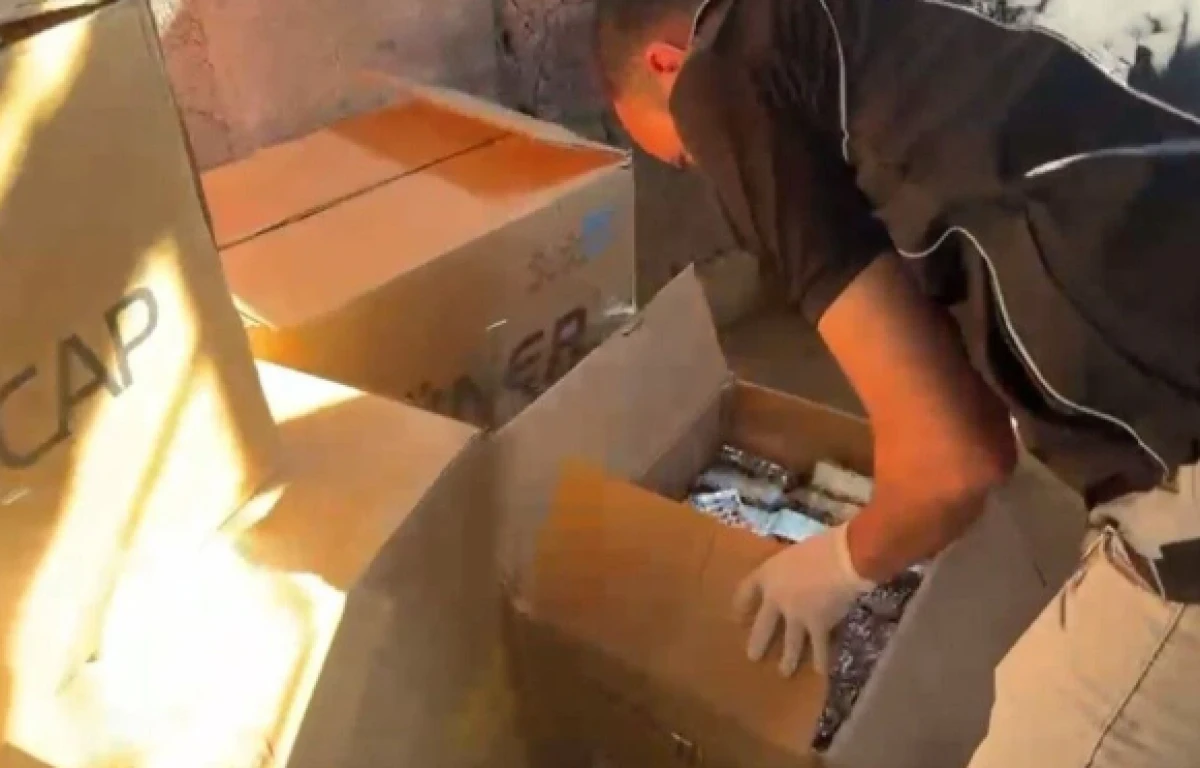 Mersin'de 155 bin 568 adet uyuşturucu hap ele ge&ccedil;irildi, 2 kişi tutuklandı