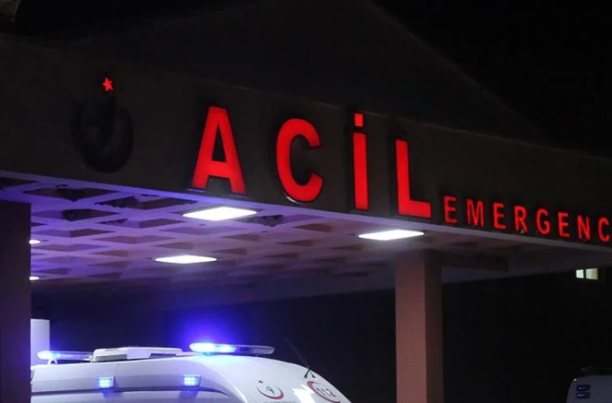 Mersin&rsquo;de Bı&ccedil;aklanan Kadın Sokak Ortasında Kanlar İ&ccedil;inde Yardım İstedi. 