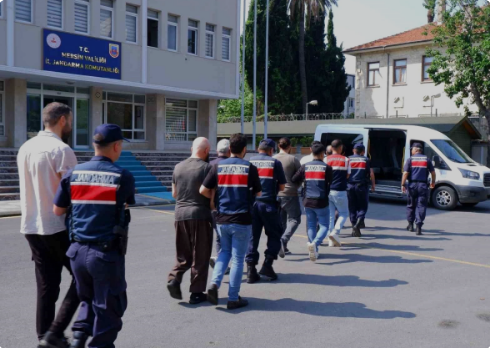 Mersin'de DEAŞ Operasyonu: 11 Tutuklama, 2 Ev Hapsi 