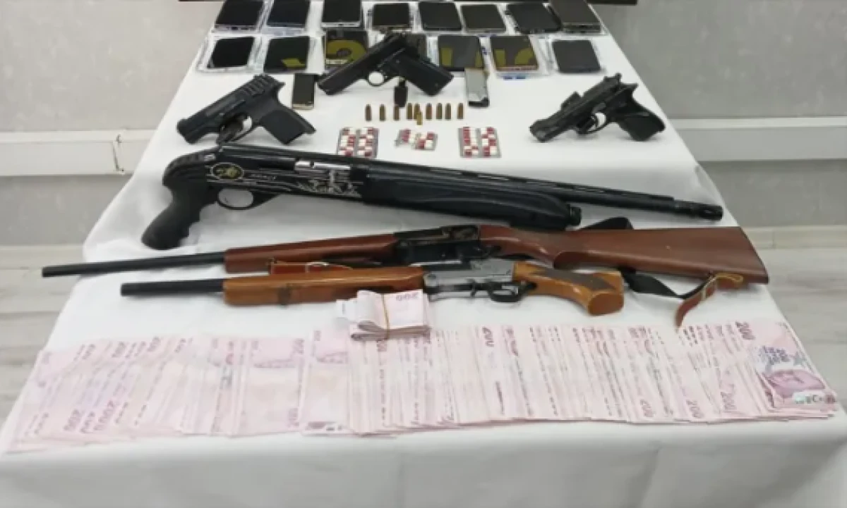 Mersin'de fuhuş operasyonunda yakalanan 13 ş&uuml;pheli tutuklandı    