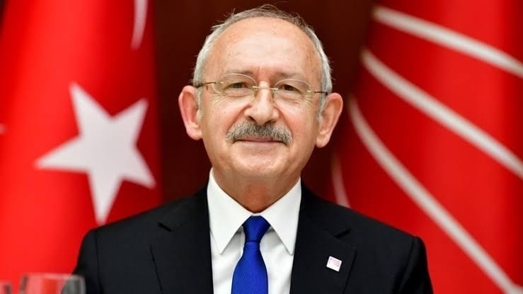 Mersin'de Tepki Çeken 'Kılıçdaroğlu Pankartı' Emniyet Tarafından Kaldırıldı