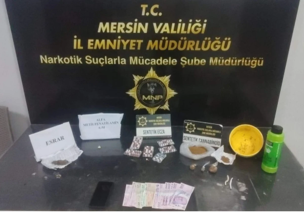 Mersin'de uyuşturucu taciri 4 ş&uuml;pheli yakalanıp tutuklandı