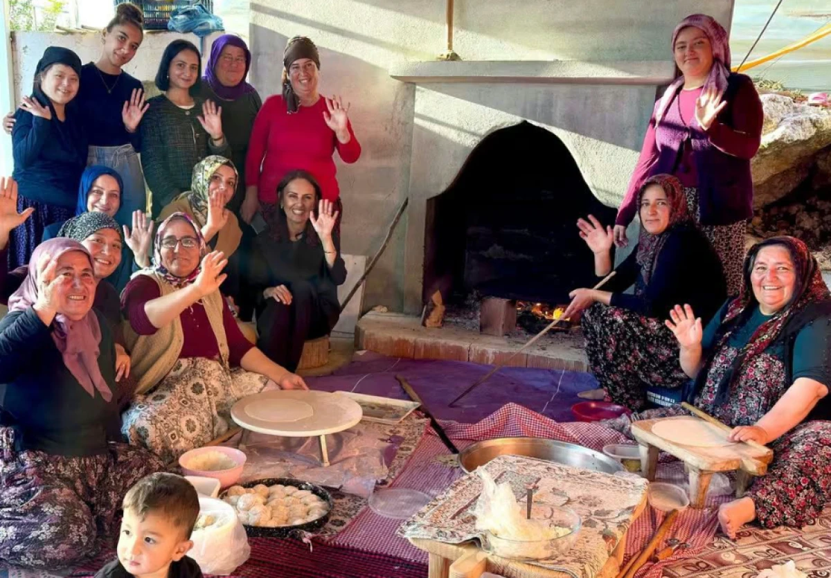 MERSİN&rsquo;DE VEKİL ARAYANLAR, SAHAYA BAKSIN!