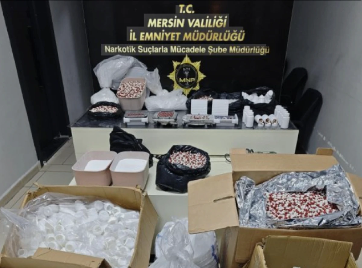 Mersin&rsquo;deine operasyon: Binlerce hap ele ge&ccedil;irildi, 2 tutuklama