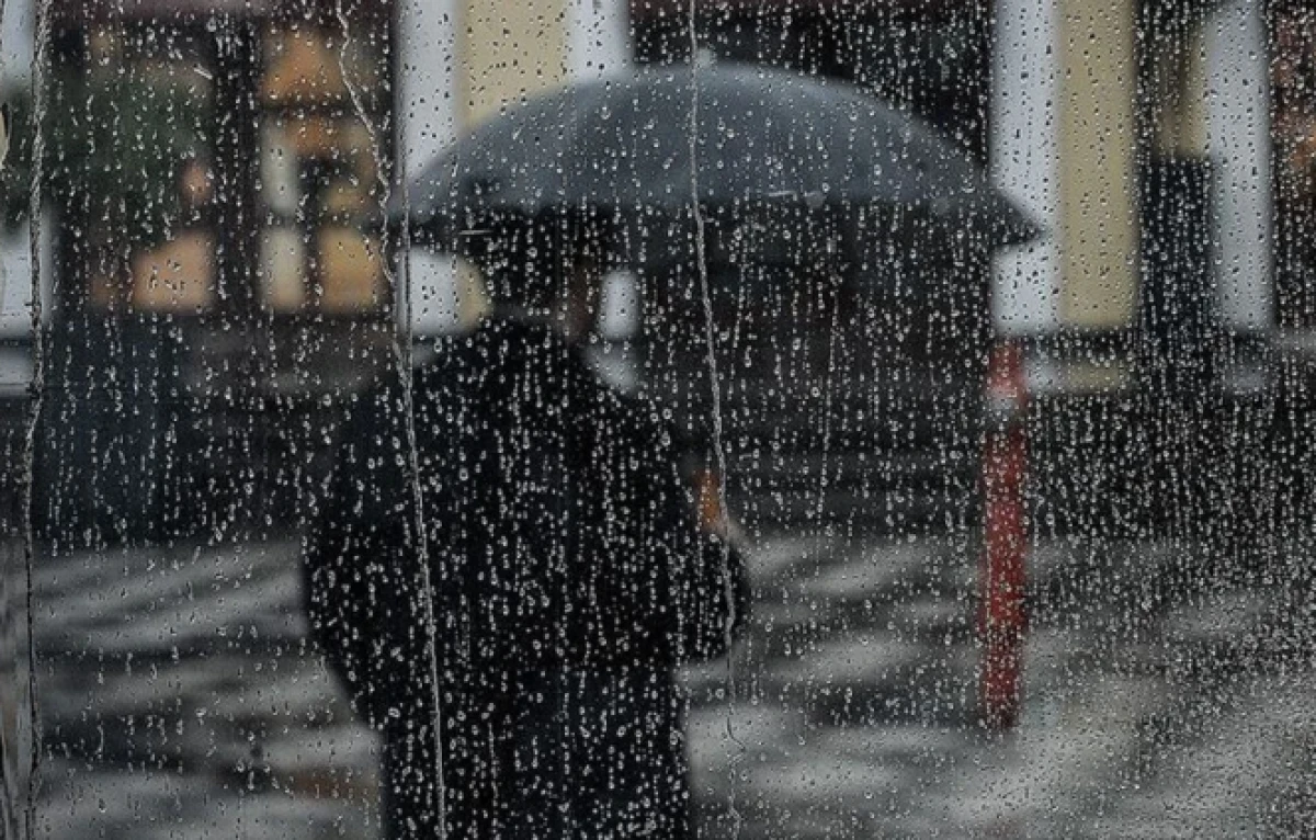 Meteoroloji yarını işaret ederek Mersin i&ccedil;in yağış uyarısında bulundu