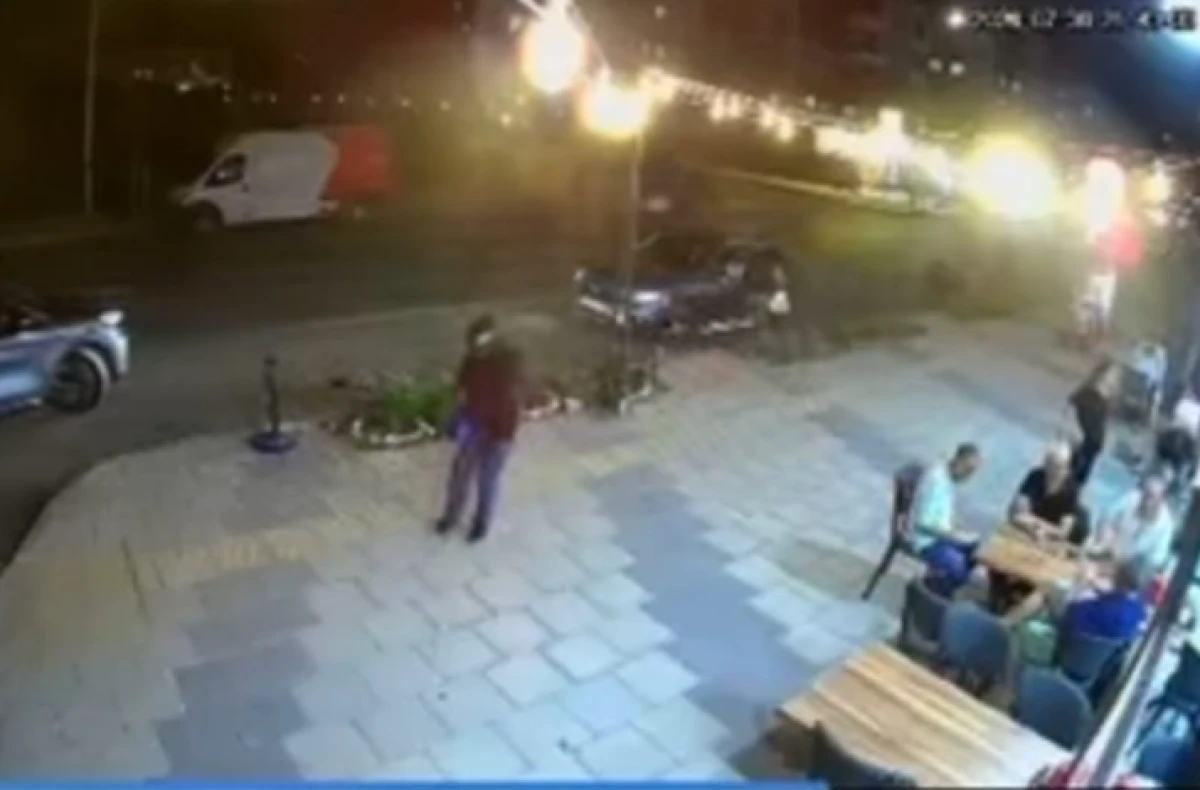 Mezitli'de Kasklı Saldırı
