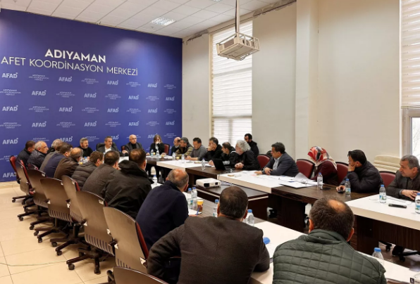 Milli Eğitim Bakanı Özer'den sözleşmeli personel açıklaması