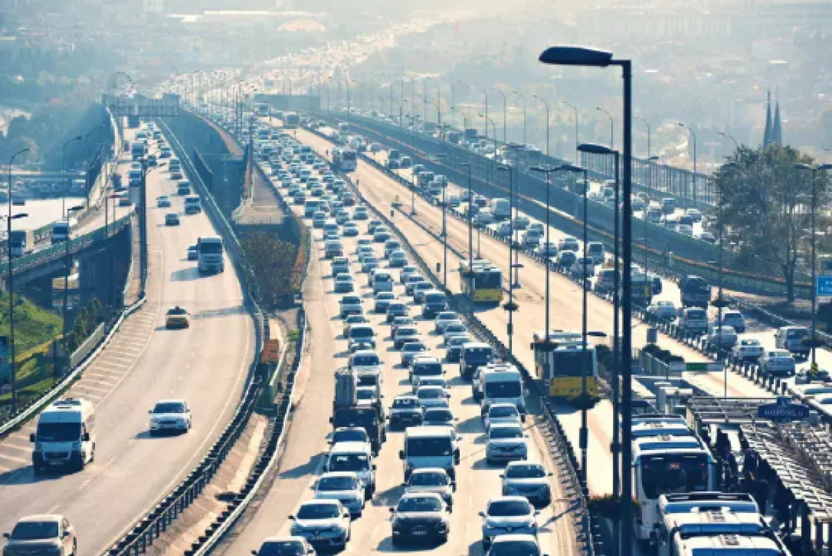 Milyonlarca ara&ccedil; sahibini ilgilendiriyor! Trafik sigortasında yeni fiyatlar belli oldu!