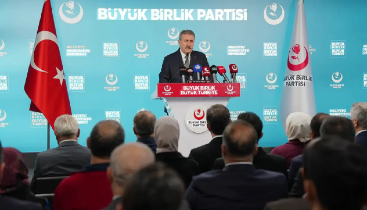Mustafa Destici'den ter&ouml;r &ouml;rg&uuml;t&uuml; PKK mesajı
