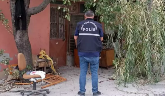 Oğluna saldıran köpeğin sahibini bıçakladı 