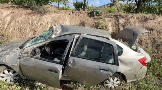 Oğlunu sınava yetiştirirken kaza geçirdi 