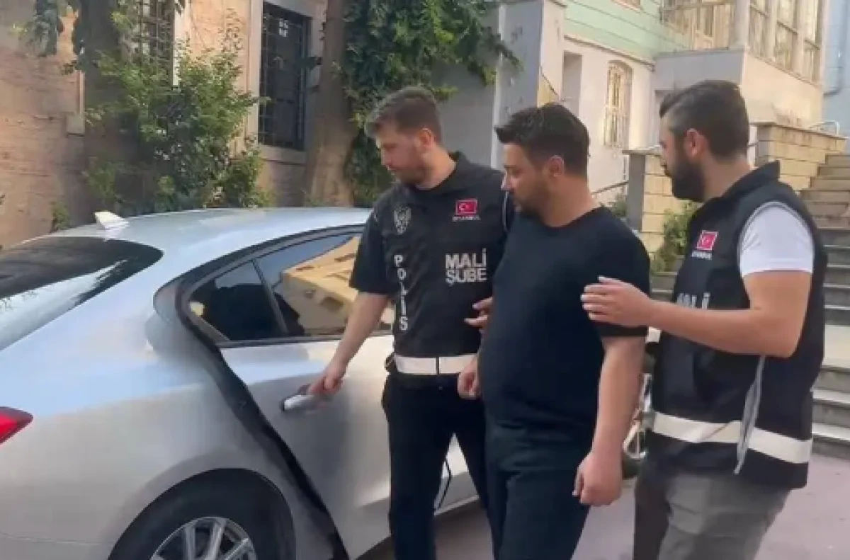 Oğuzhan Uğur'a k&ouml;t&uuml; haber! Bilirkişi raporu ortaya &ccedil;ıktı: Ahbap ile...