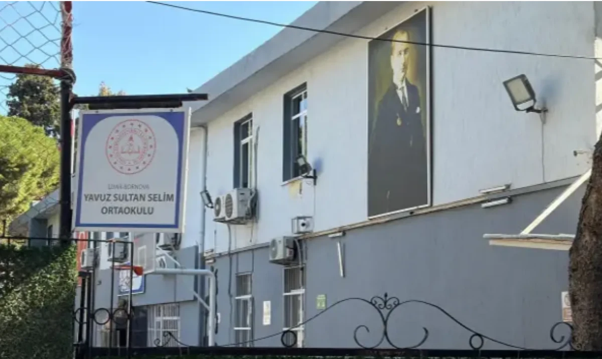 Ortaokul &ouml;ğretmeni kadın veliyi taciz etti iddiası: Soruşturma başlatıldı