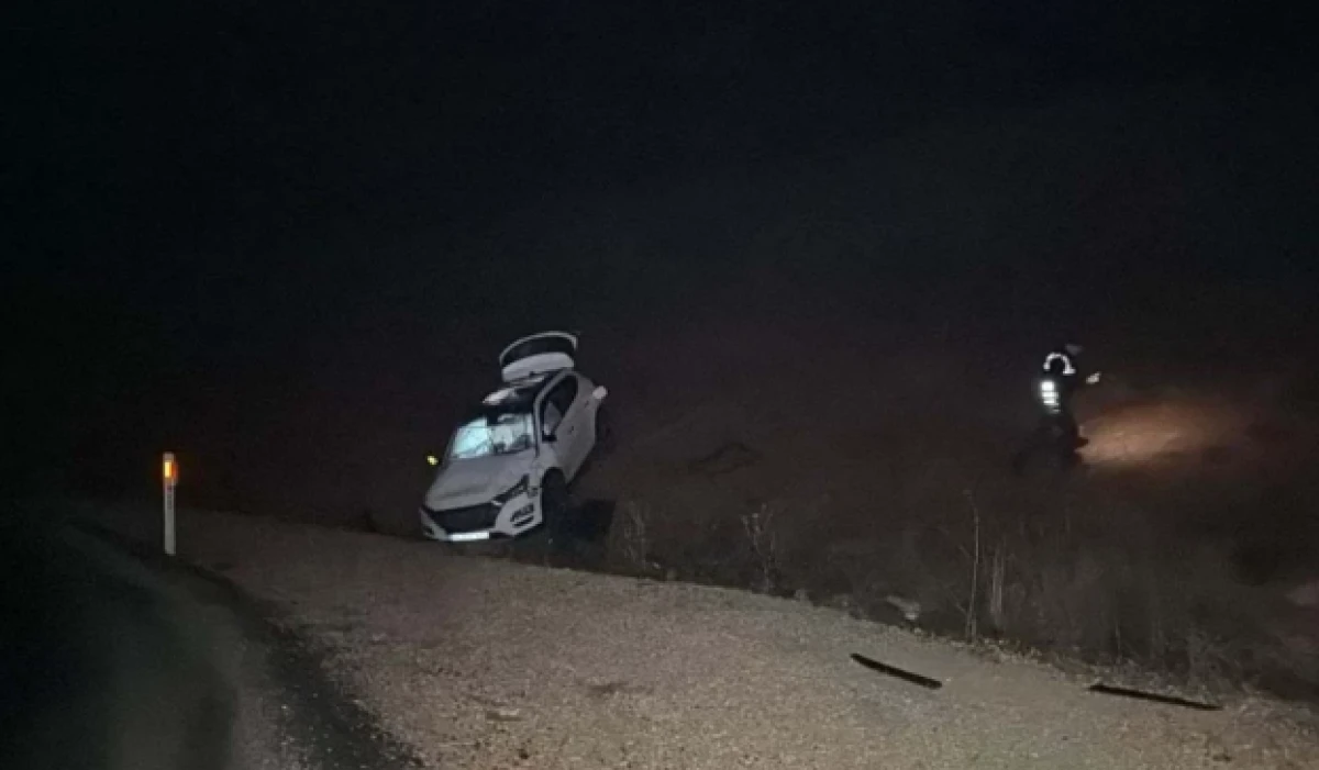 Otomobil takla attı: Ölü ve yaralılar var 