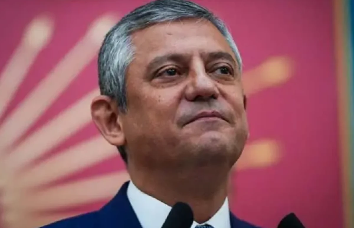 &Ouml;zg&uuml;r &Ouml;zel ekibinden son dakika istifa kararı! İşte tam liste...