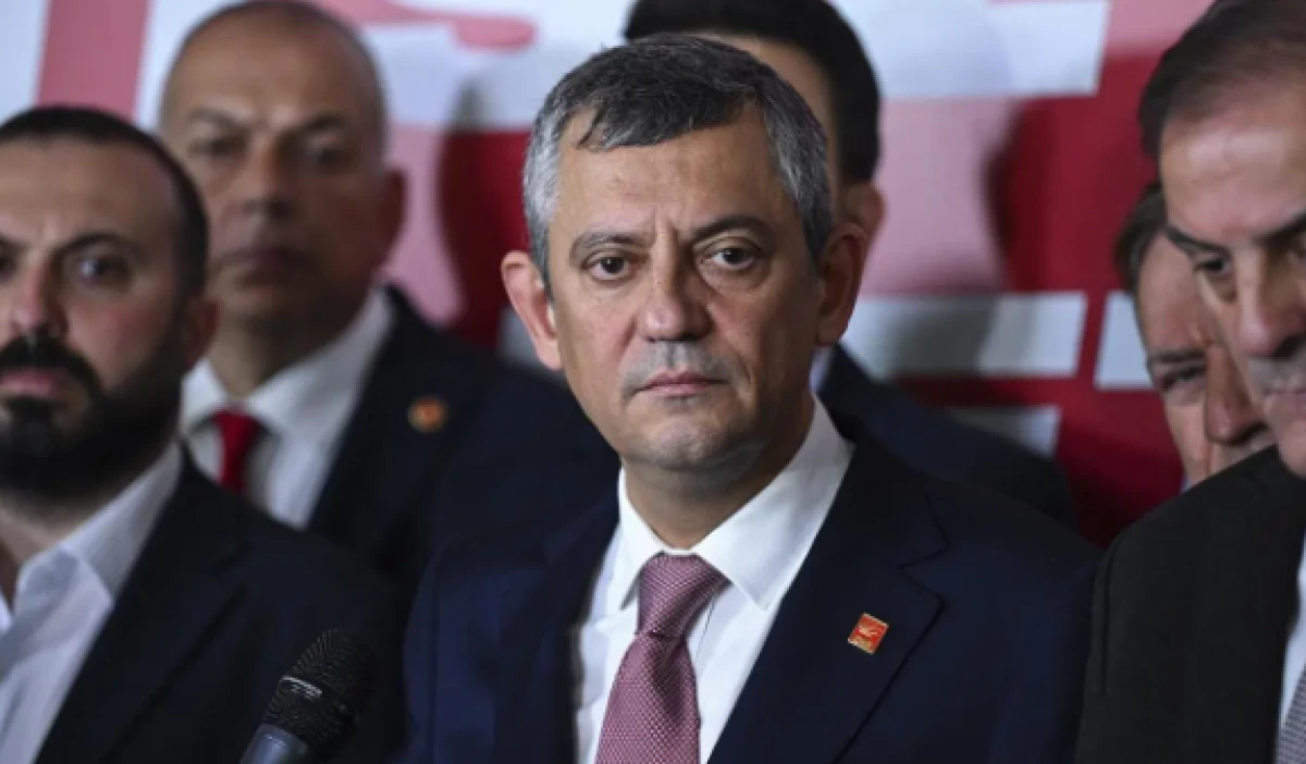 &Ouml;zg&uuml;r &Ouml;zel'in trolleri FET&Ouml;'c&uuml; &ccedil;ıktı: 34 bin hesaplık karanlık ağ!