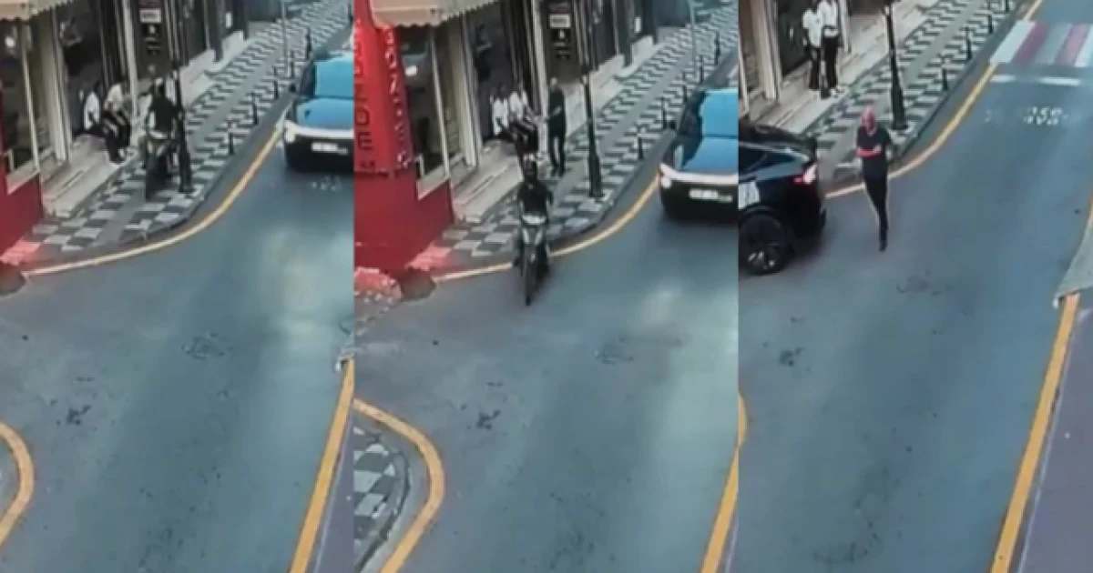 Polisten ka&ccedil;an motosikletli kaldırımda vali yardımcısına &ccedil;arpıp ka&ccedil;tı