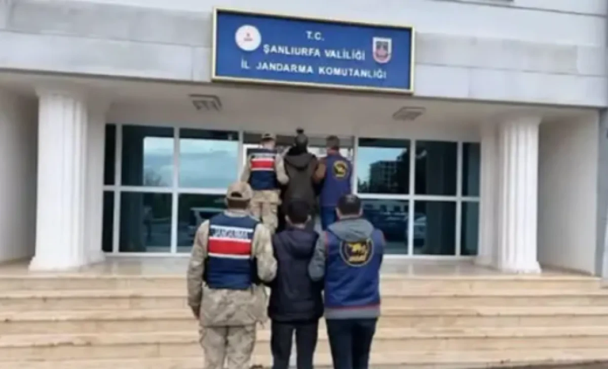 Resmi belgede sahteciliğe 2 g&ouml;zaltı