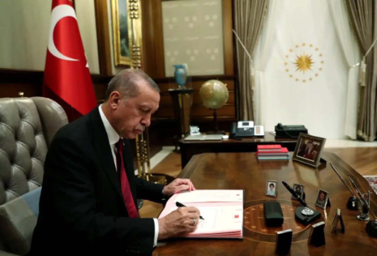 Resmi Gazete'de yayımlandı! G&ouml;&ccedil; İdaresi Başkanı değişti! Erdoğan'dan atama kararları