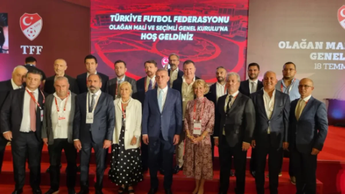 Riva'da se&ccedil;im g&uuml;ndemiyle kritik TFF toplantısı! Hacıosmanoğlu ve Montella i&ccedil;in karar...