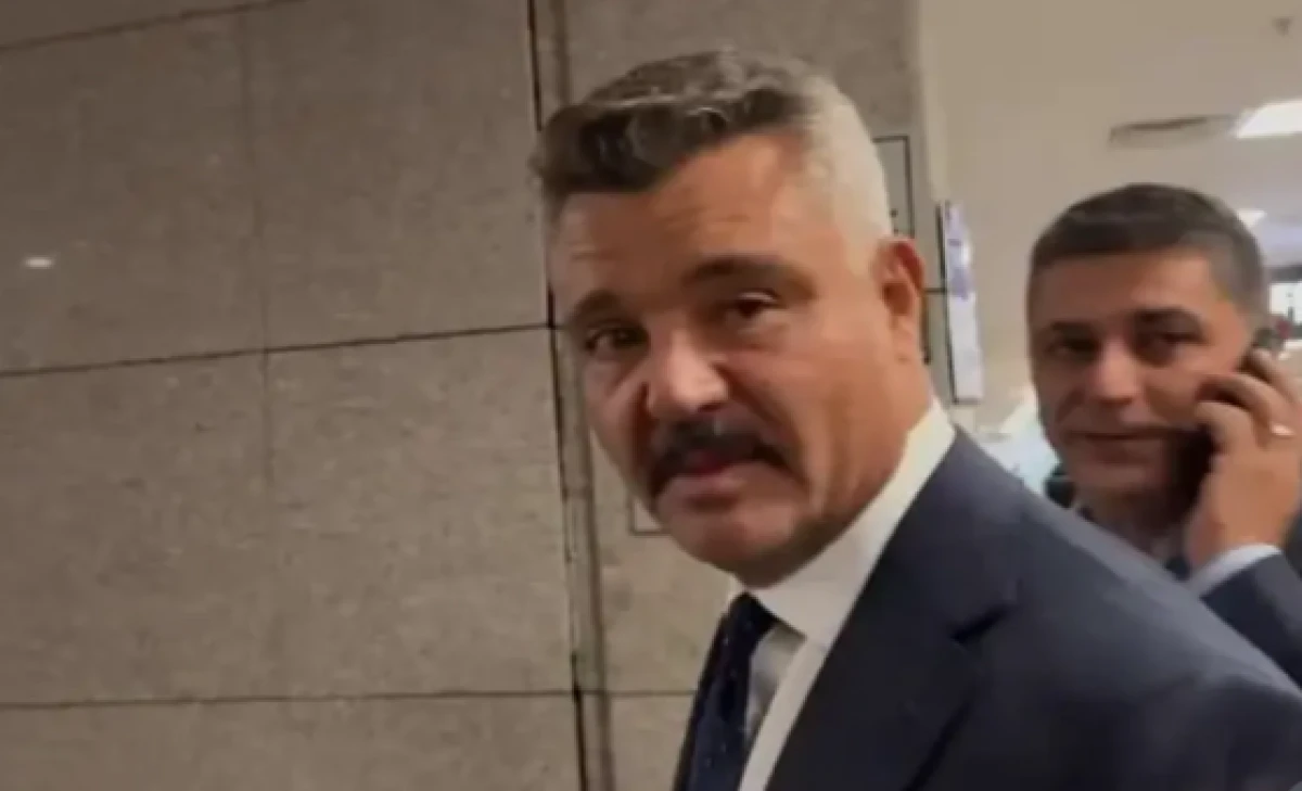Sadettin Saran hakim karşısına &ccedil;ıkacak! Adliyeye geldi