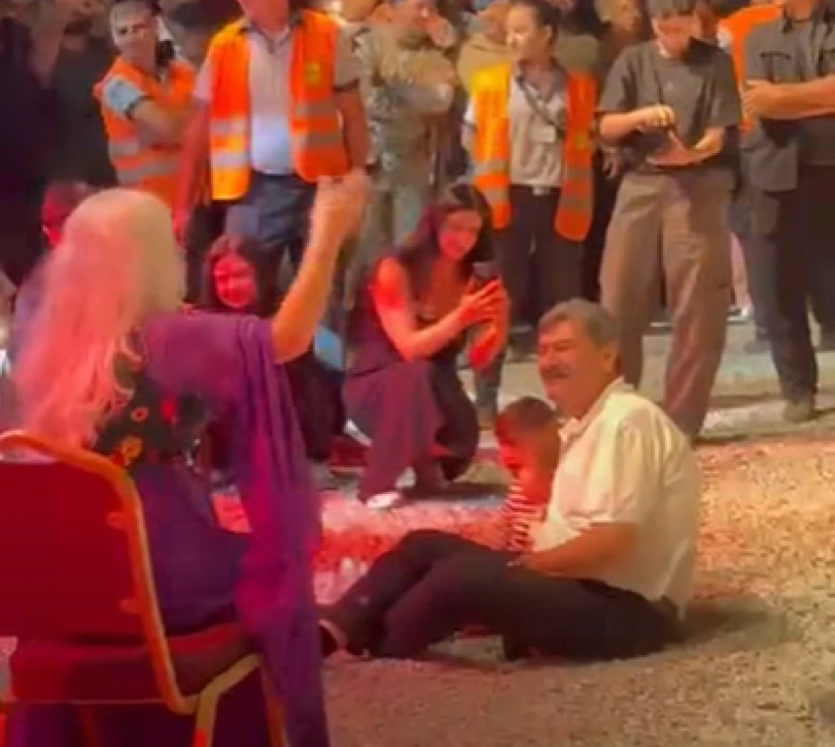 Sahnede Alkol Tartışması