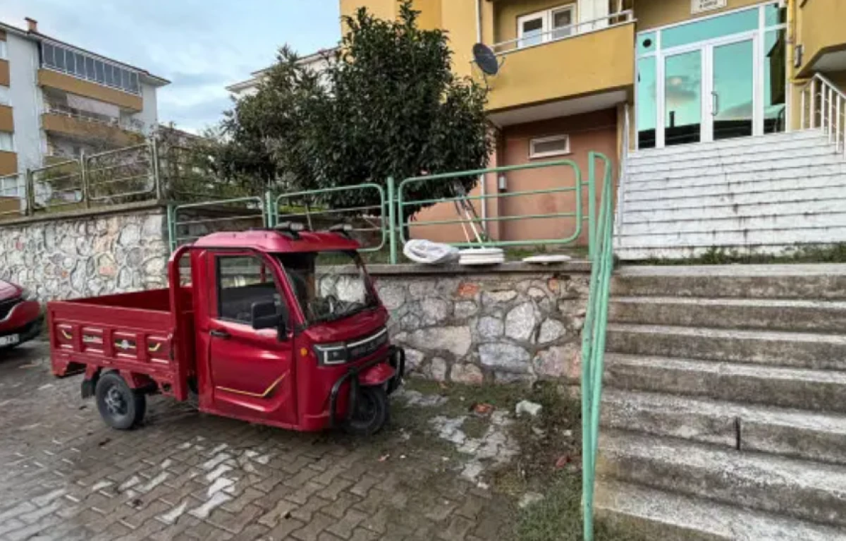 Sakarya'da cinayet! Komşusu tarafından &ouml;ld&uuml;r&uuml;ld&uuml;