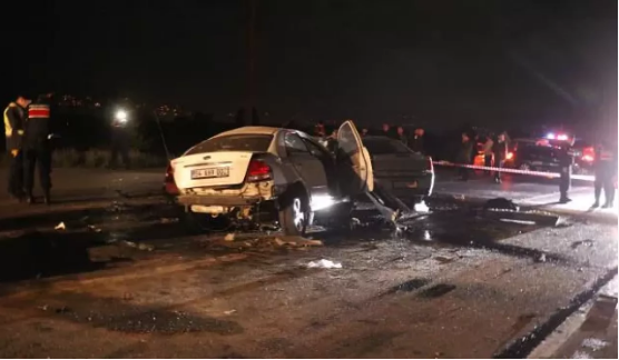 Sakarya'da feci trafik kazası