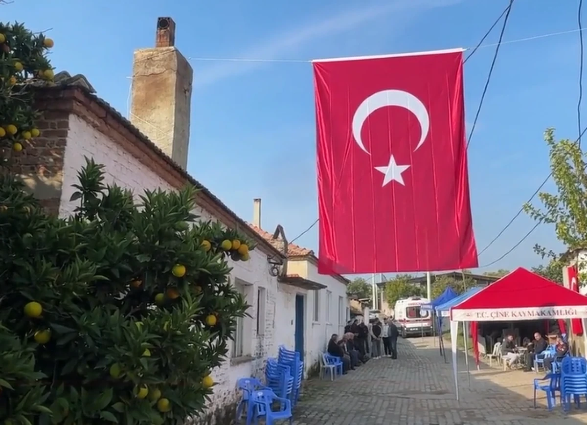Şehit babasının y&uuml;rek yakan s&ouml;zleri: Aralıkta nikah, nisanda d&uuml;ğ&uuml;n yapacaktık!