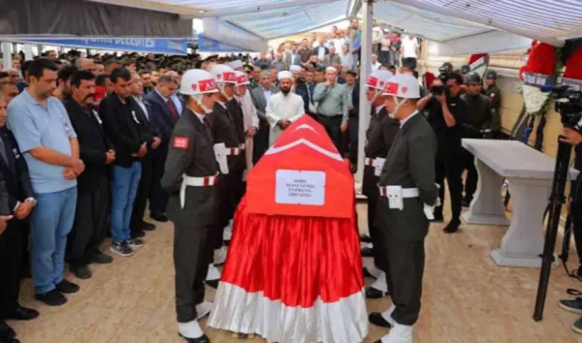 Şehit Yusuf G&uuml;neş son yolculuğuna uğurlandı