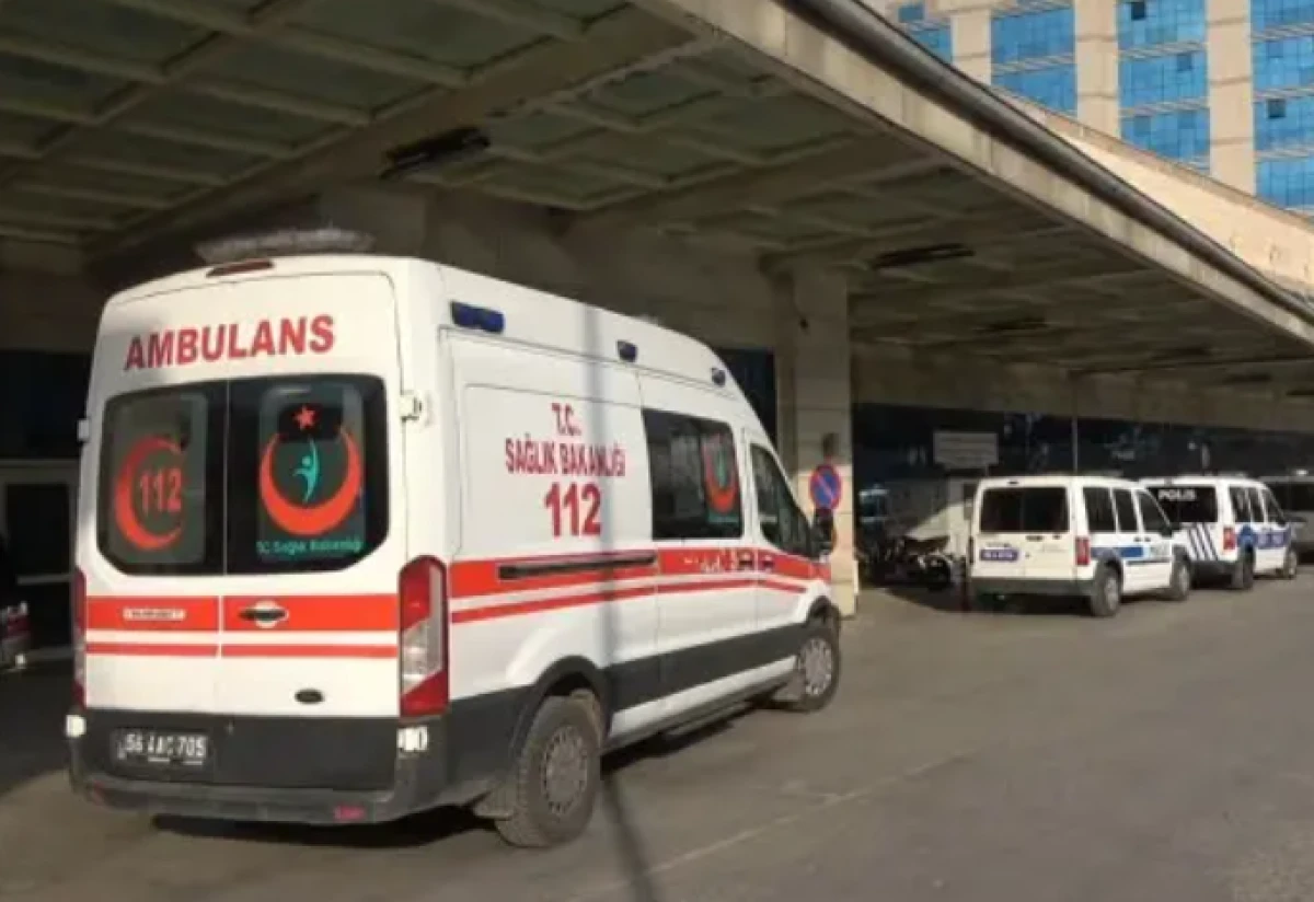 Siirt'te zehirlenme ş&uuml;phesi: 16 &ouml;ğrenci hastaneye kaldırıldı