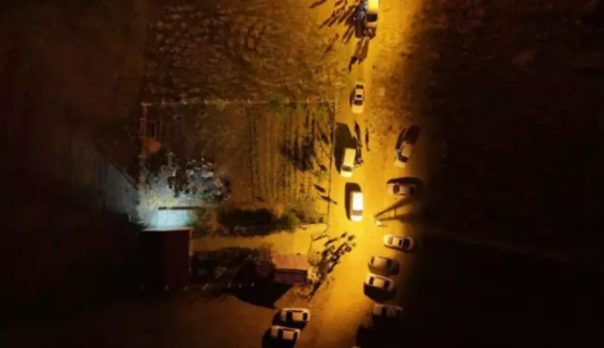 Silahlı eğlenceye müdahale eden polislere saldırı 