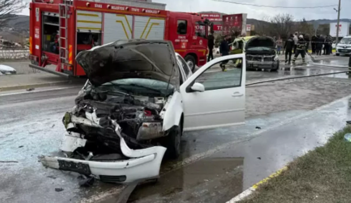 Sivasspor tesisleri &ouml;n&uuml;nde feci kaza            