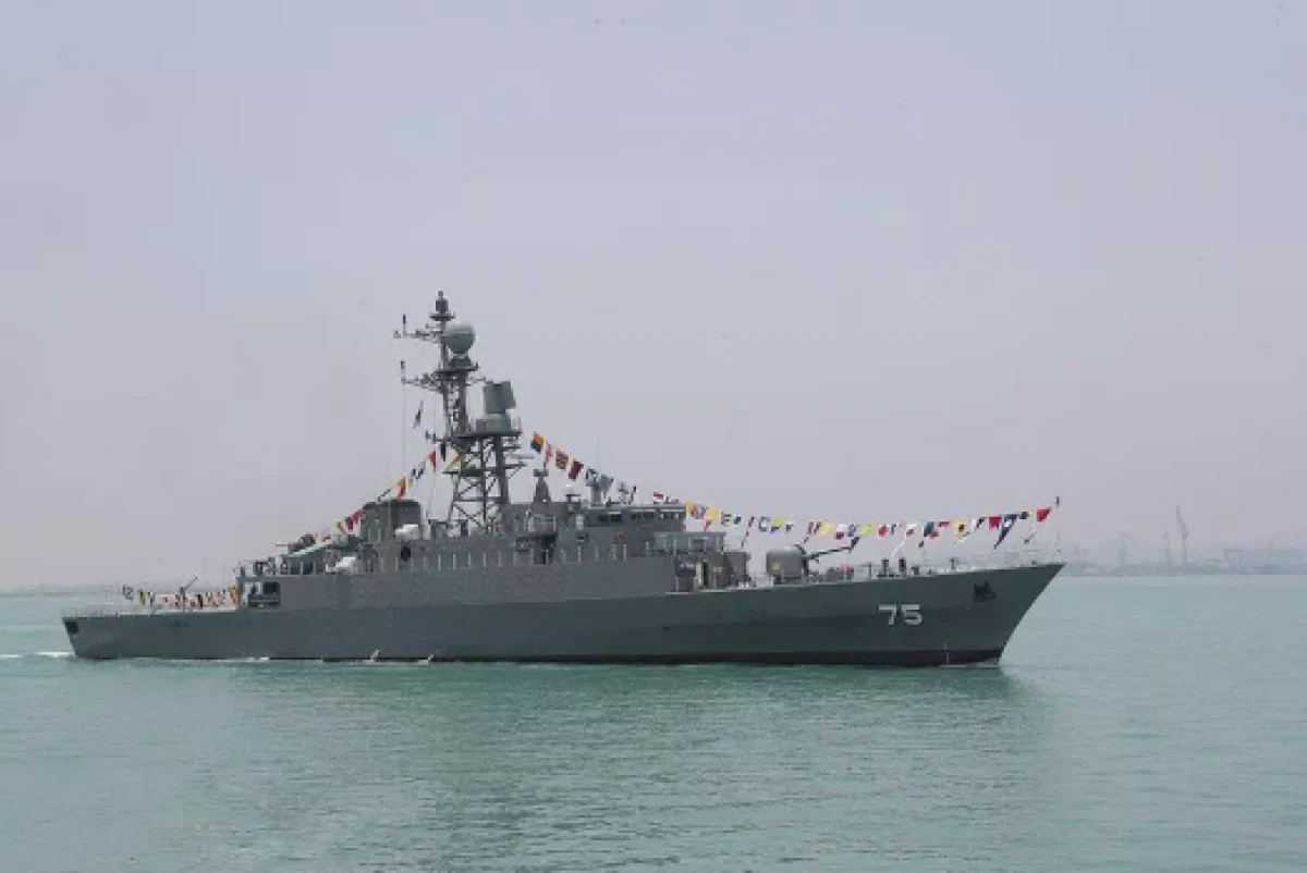 Sri Lanka a&ccedil;ıklarında İran ait savaş gemisi vuruldu