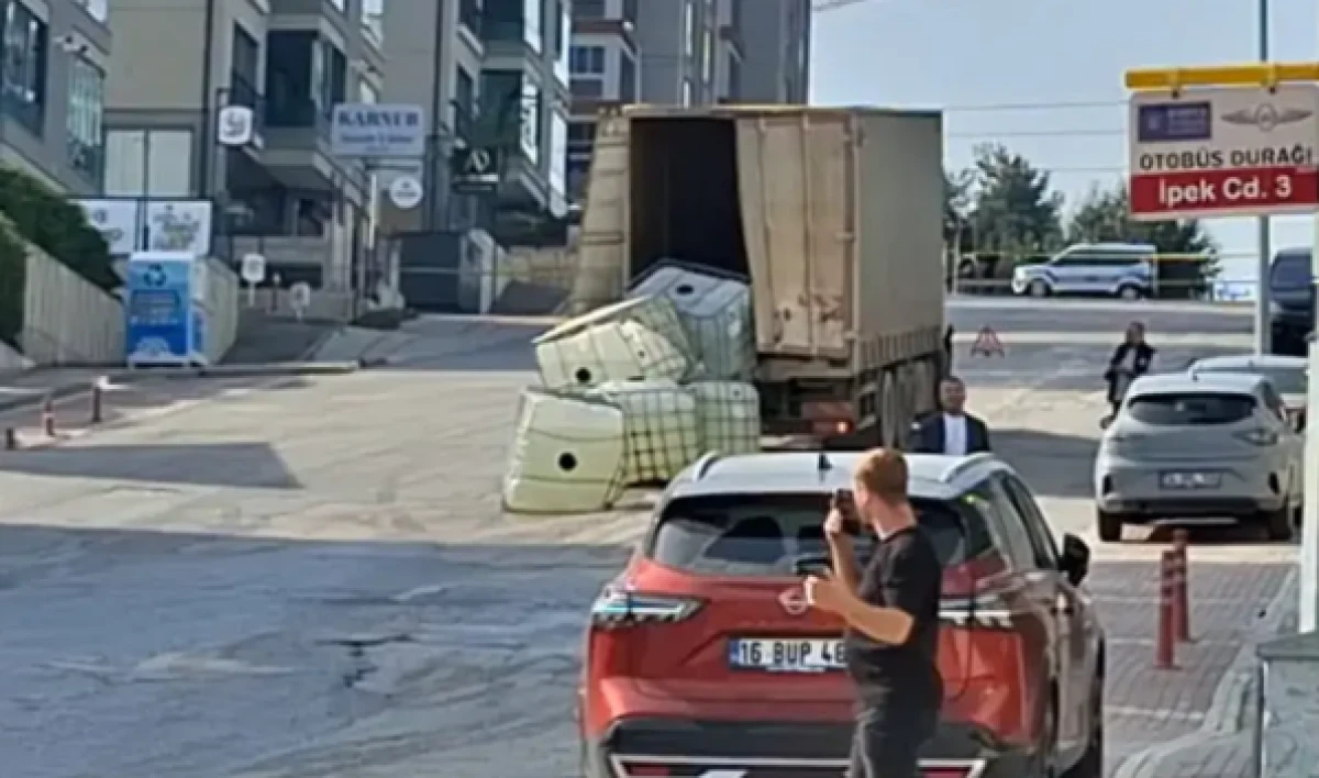 S&uuml;lf&uuml;rik asit alarmı! Ekipler harekete ge&ccedil;ti, mahalle kapatıldı!