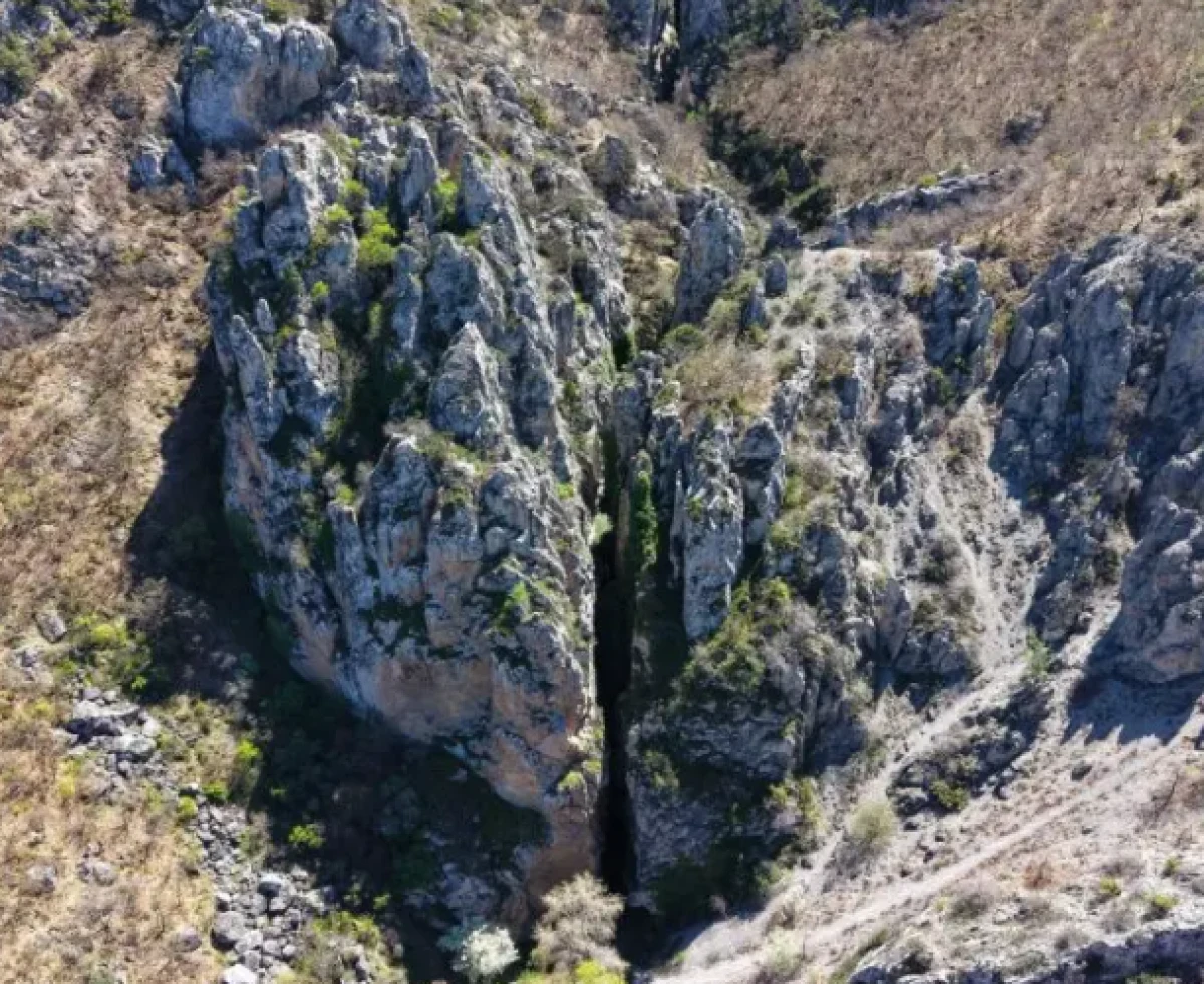 Susuz Şelale hayran bırakıyor! &Ccedil;orum&rsquo;un dağlar arasındaki saklı cenneti