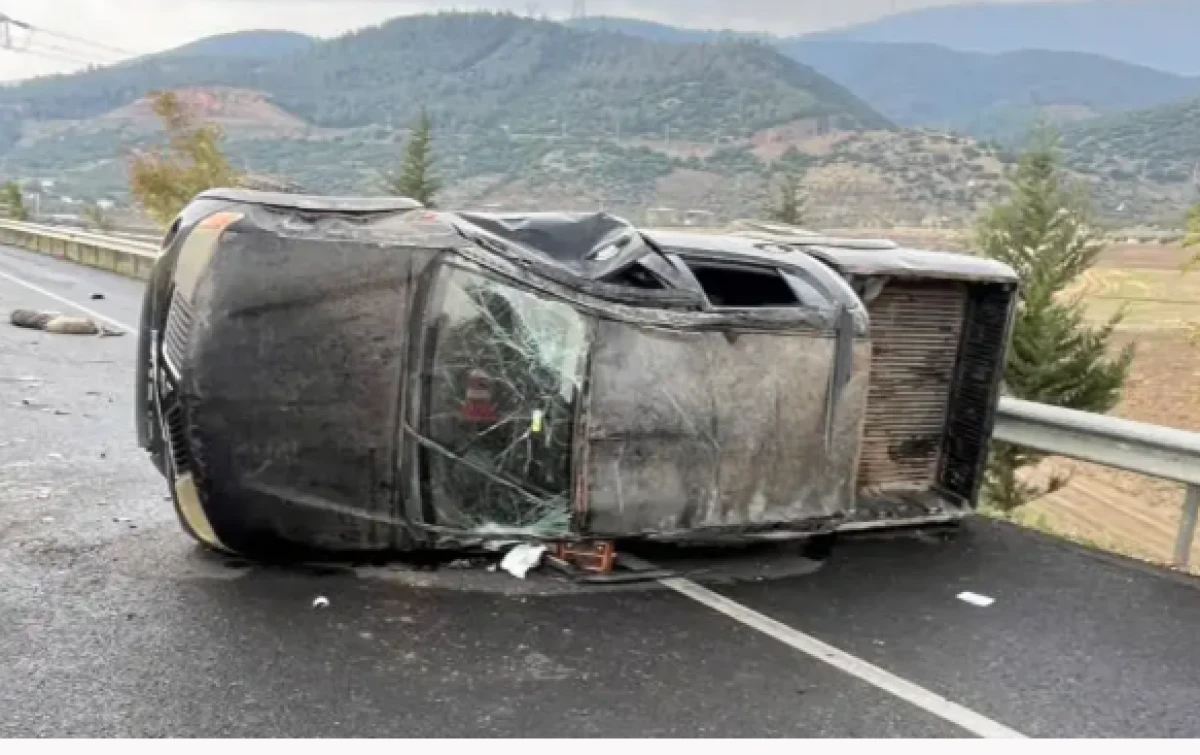 Takla atan kamyonetteki aynı aileden 4 kişi yaralandı