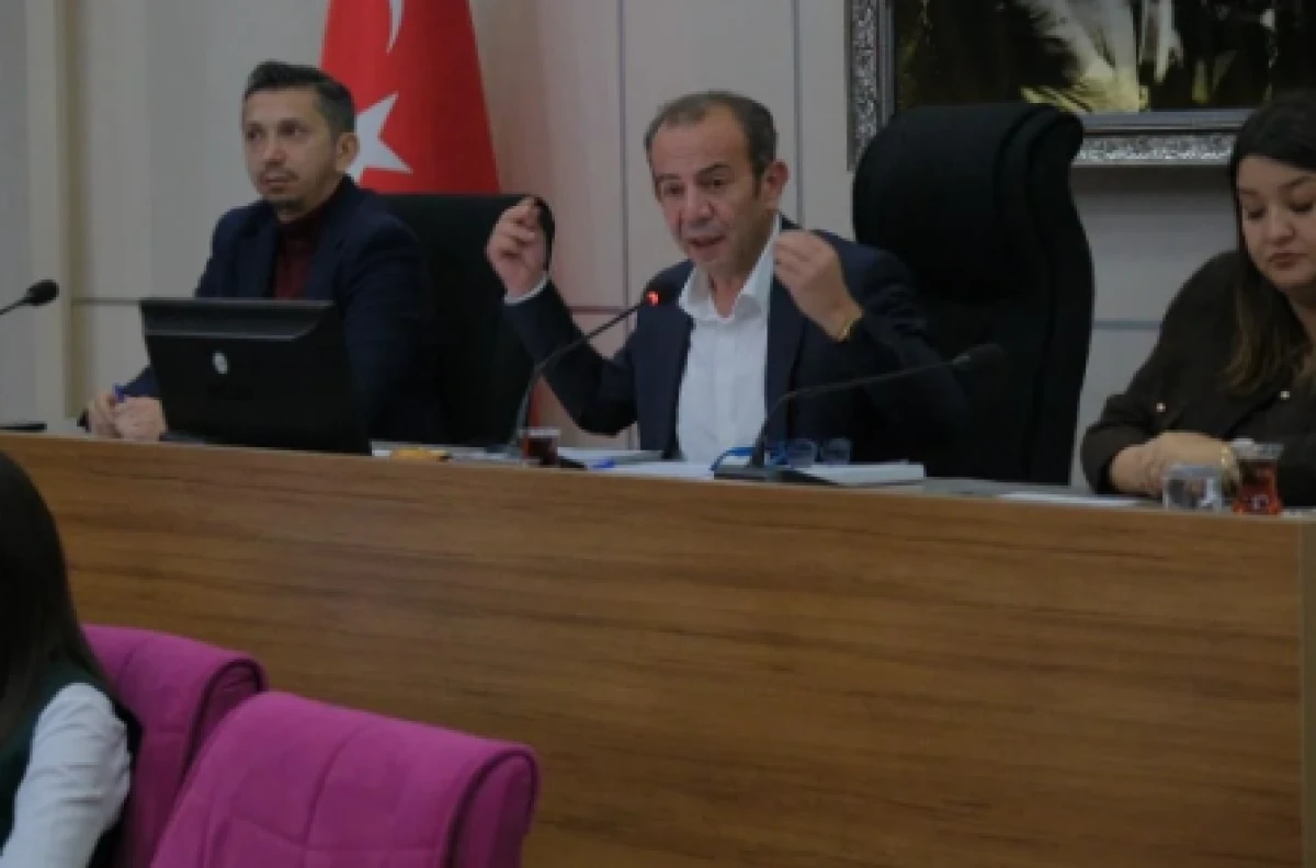 Tanju Özcan; 'Ben kaşarım hem de çift kaşar'