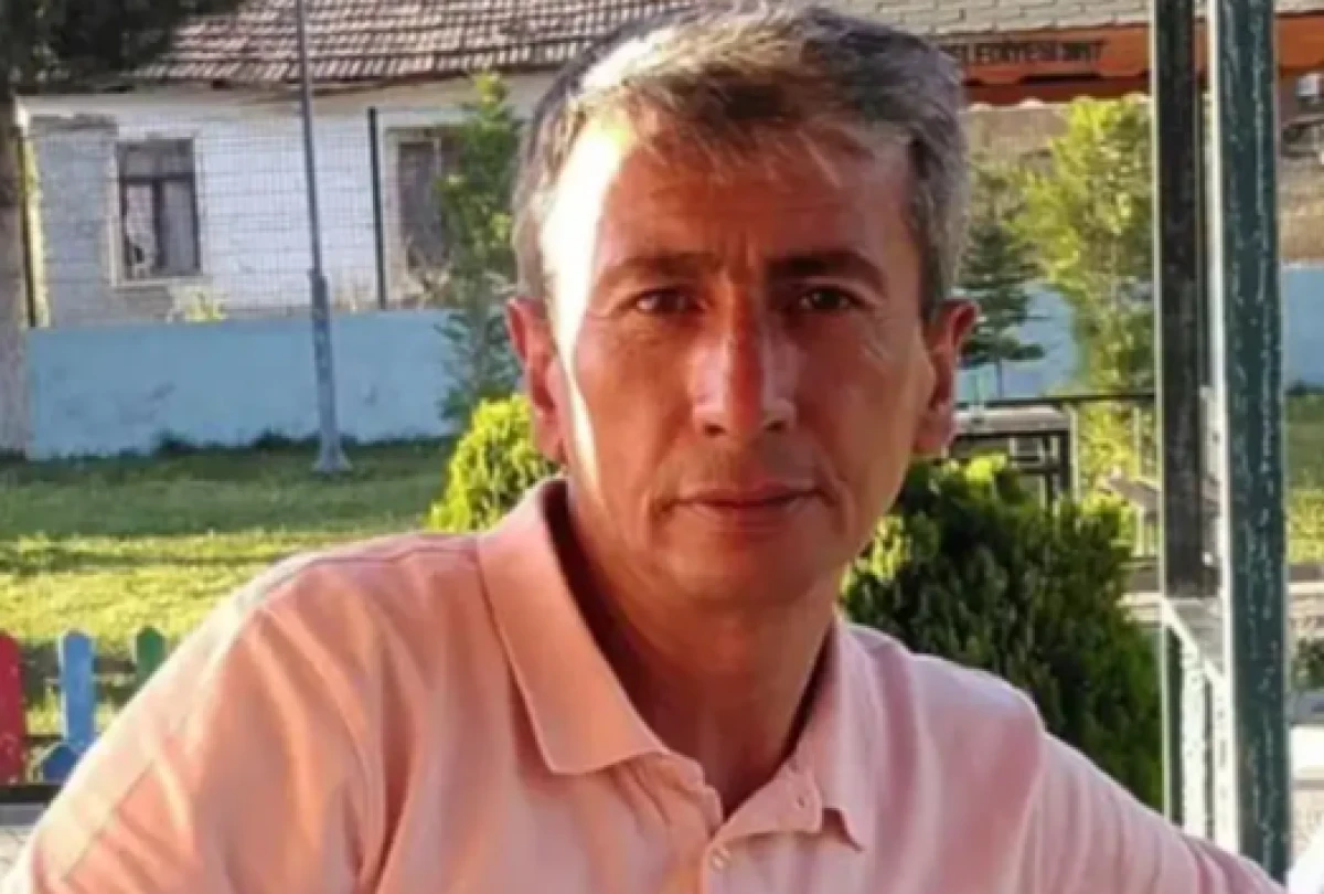 Tartıştığı babasını bı&ccedil;aklayarak &ouml;ld&uuml;rd&uuml;!