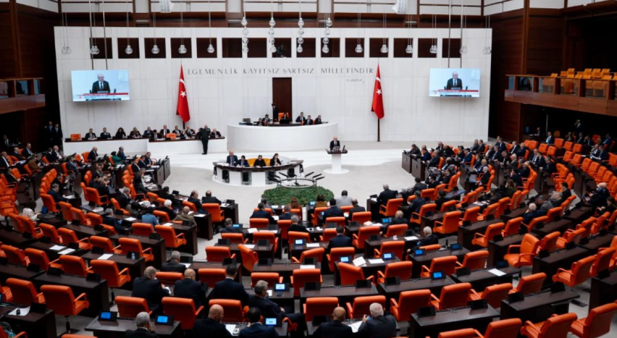 TBMM'nin &ccedil;alışma s&uuml;resi uzatıldı