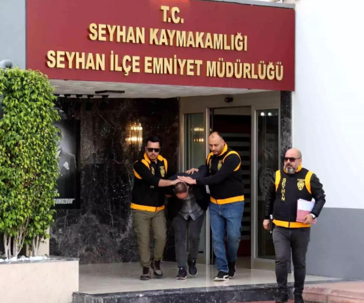 Toprağa gömülü kavanozlardan patlayıcılar çıktı 