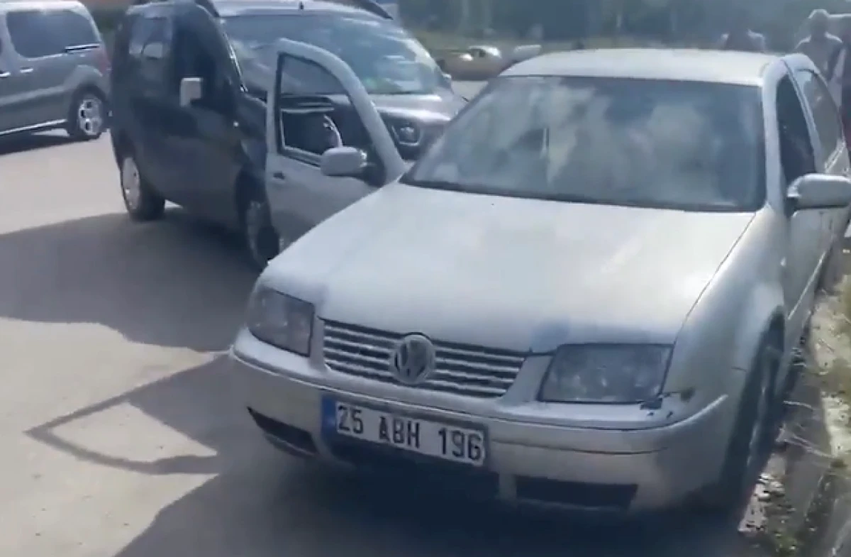 Trafik kazası anbean ara&ccedil; kamerasında