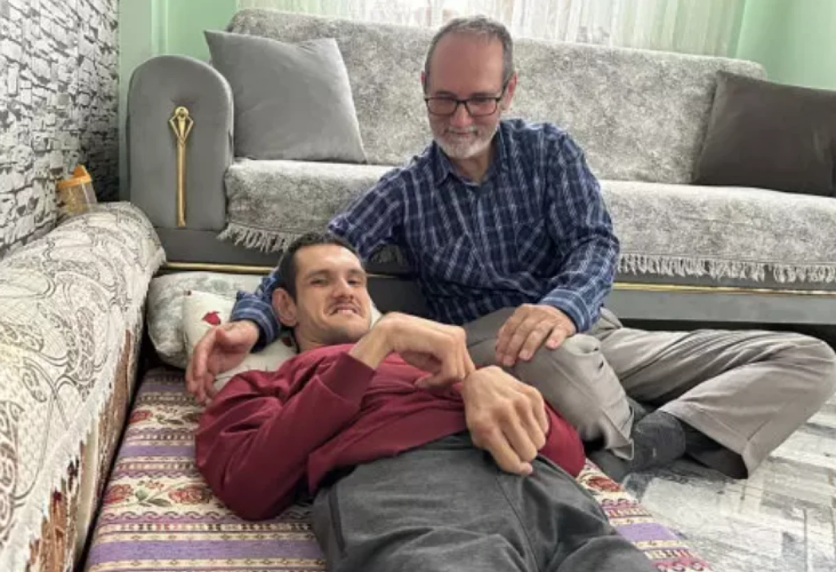 T&uuml;rkiye, Muhammed ve babasını konuşuyor        