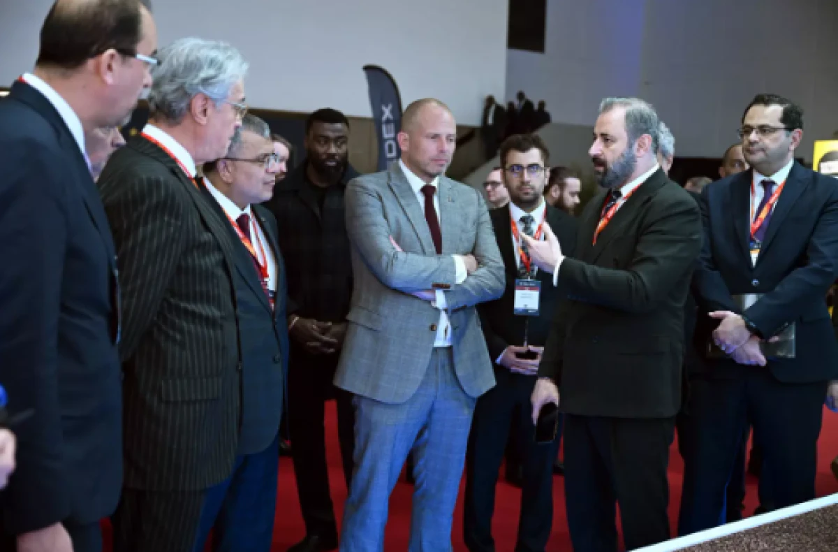 &Uuml;lkenin Savunma Bakanı'ndan itiraf                       